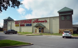 Aaron's Self Storage 5 W Loop 22